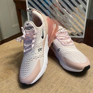 Nike Air Max 270